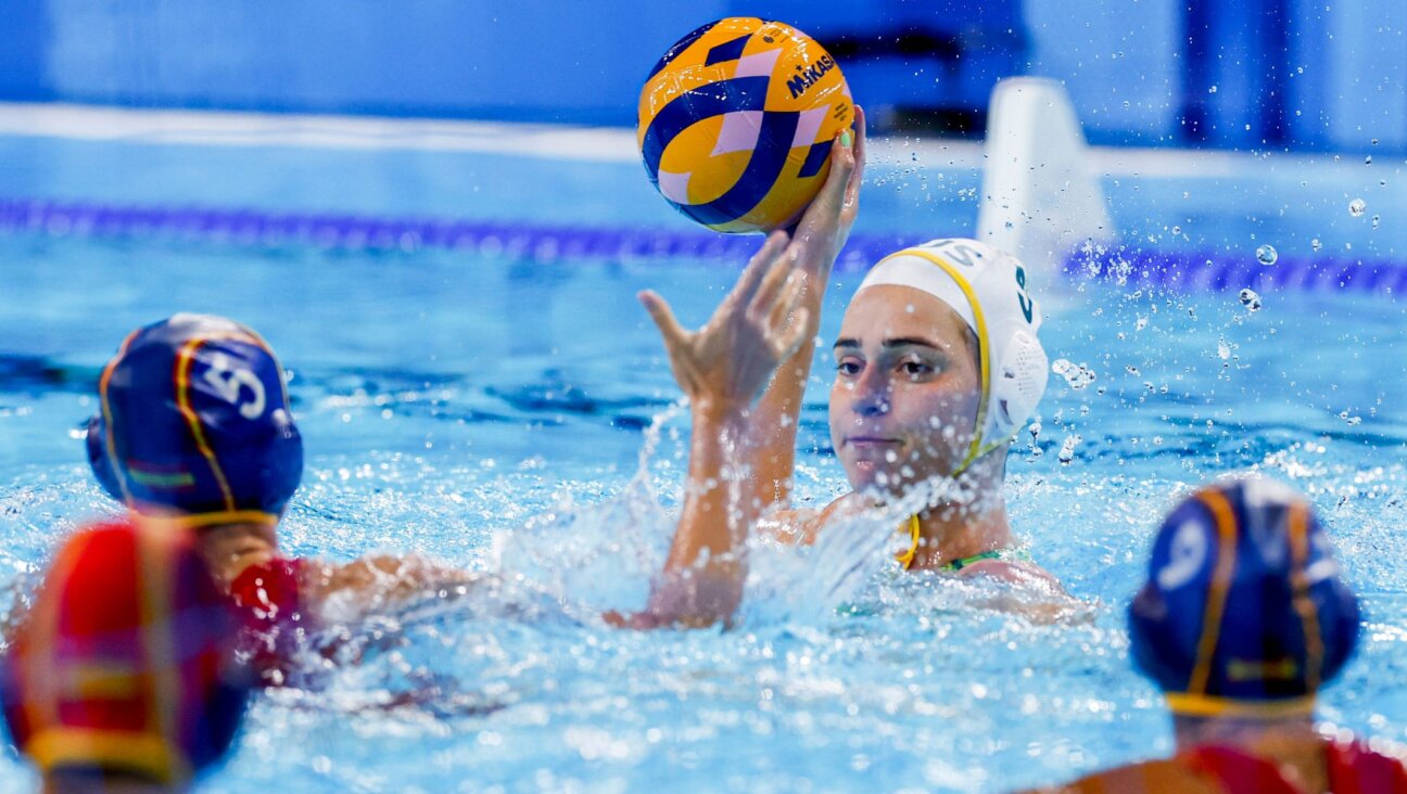 Sienna Green during the water polo women’s gold medal match between Australia and Spain at the 2024 Paris Olympics, Aug. 10, 2024, in Nanterre, France. (Marcel ter Bals/DeFodi Images/DeFodi via Getty Images)