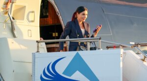 Gabe Friedman 5:58 PM, Today Laura Loomer arrives at Philadelphia International Airport on The Trump Organization’s Boeing 757 ahead of The ABC News Presidential Debate, Philadelphia, Sept. 10, 2024. (Julia Beverly/Getty Images)