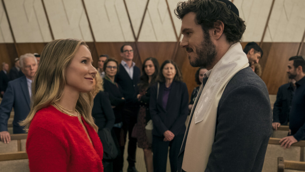 Adam Brody and Kristen Bell in <i>Nobody Wants This.</i>
