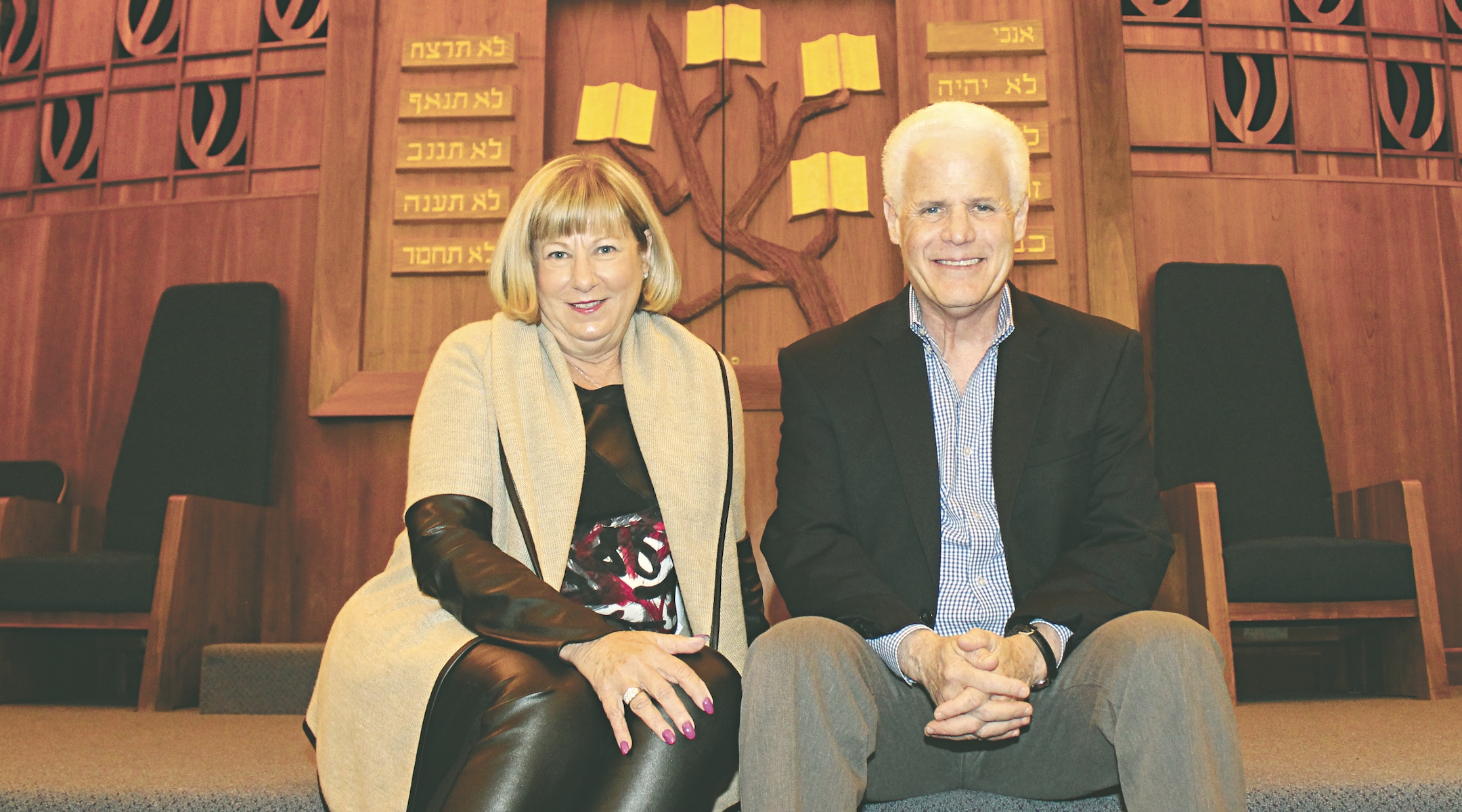 Rabbi Cary Kozberg, right, sits with Temple Sholom President Laurie Leventhal inside the synagogue’s Springfield, Ohio, sanctuary in 2016. (Courtesy Dayton Jewish Observer)