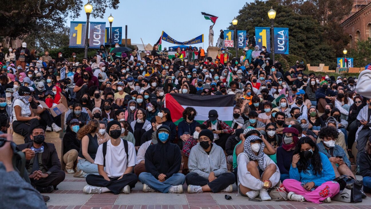 Pro-Palestinian students at UCLA campus set up encampment in support of Gaza and protest the Israeli attacks in Los Angeles, California, May 1, 2024. (Grace Yoon/Anadolu via Getty Images)