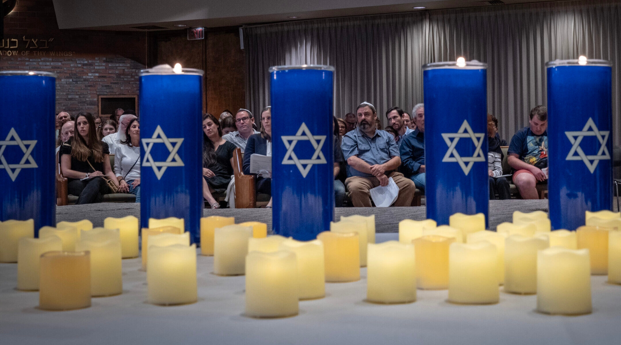 Jews attend a vigil at the Stephen Wise Temple in Los Angeles, Oct. 8, 2023. (Barbara Davidson/Getty Images)