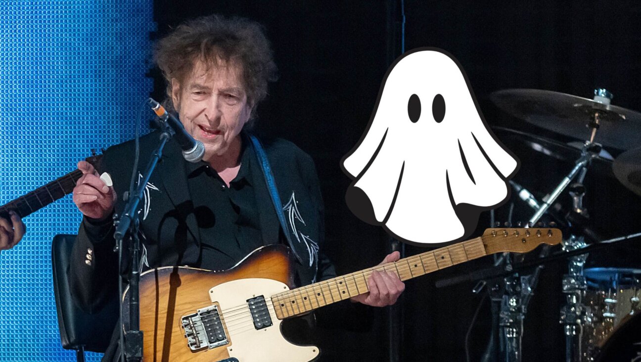 Bob Dylan and a g-g-g-ghost!