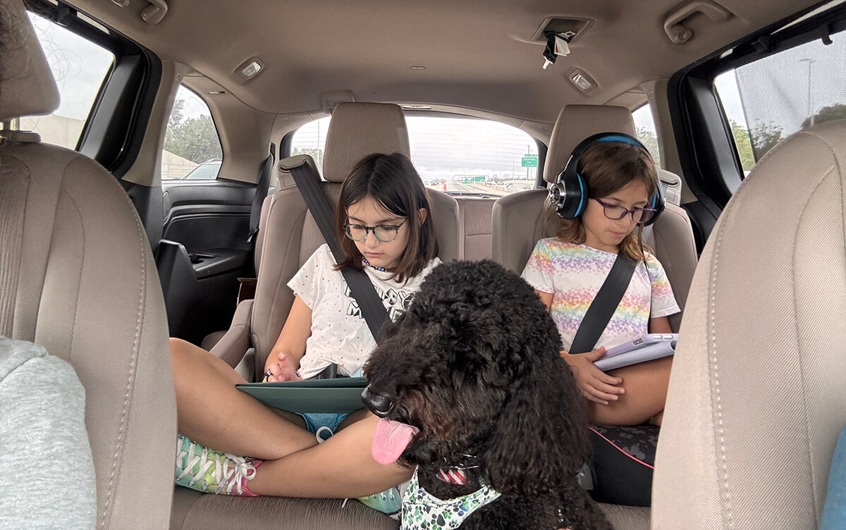 Hannah and Eliana Weintraub on their way from St. Petersburg to Atlanta.