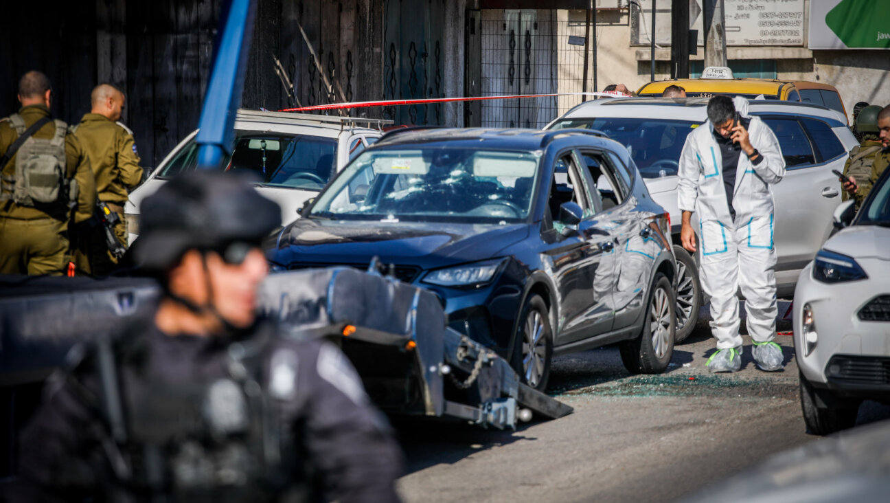 Israeli security forces at the scene of a shooting near the village of al-Funduq, in the northern West Bank, Jan. 6, 2025. (Itai Ron/Flash90)