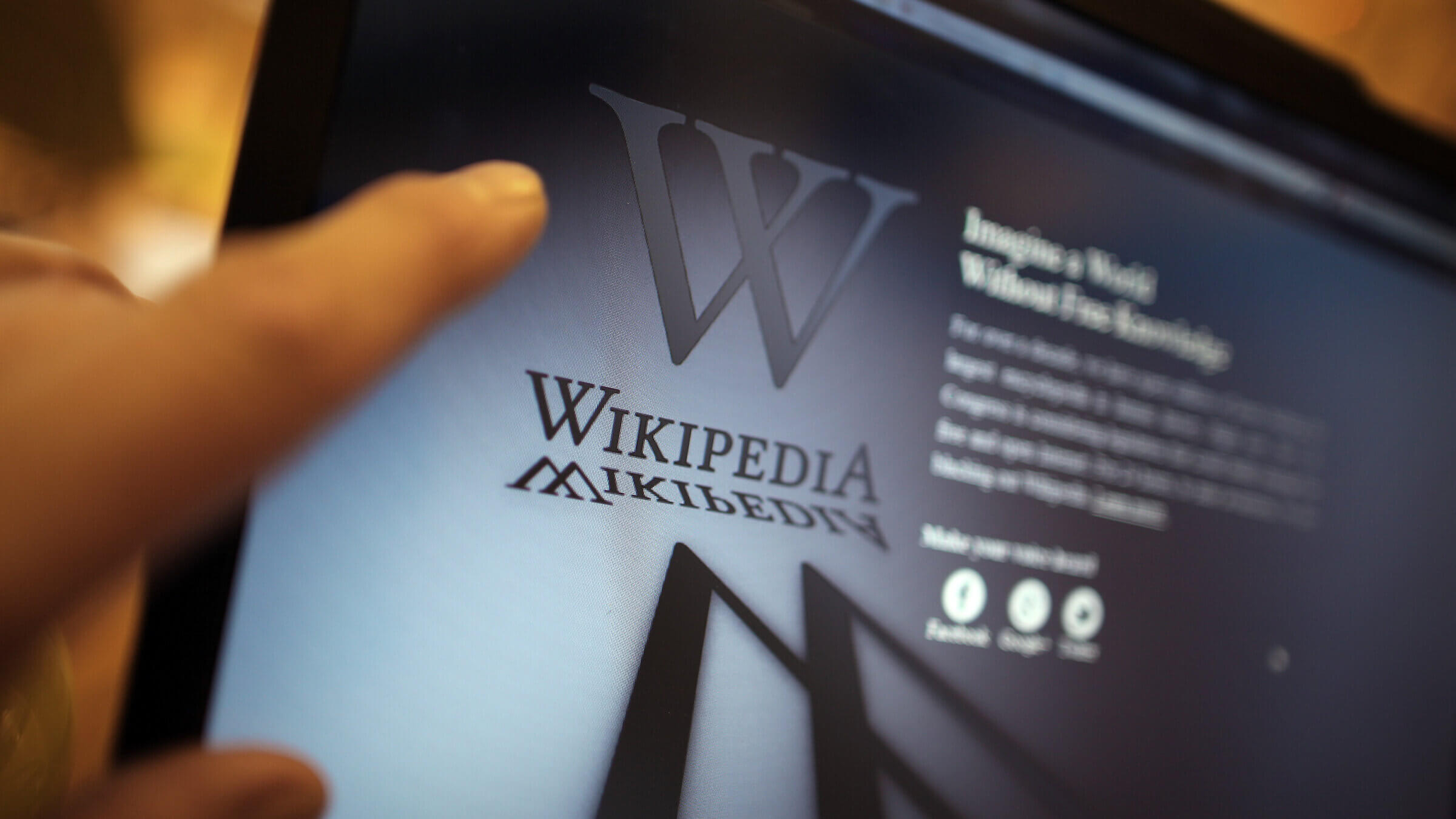 The Heritage Foundation, a prominent conservative think tank, plans to "identify and target" Wikipedia editors who it believes are engaged in antisemitism, according to documents obtained by the <i>Forward</i>.