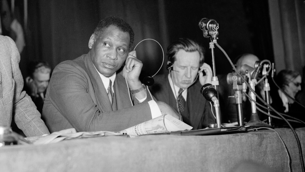 Paul Robeson in Moscow in 1949