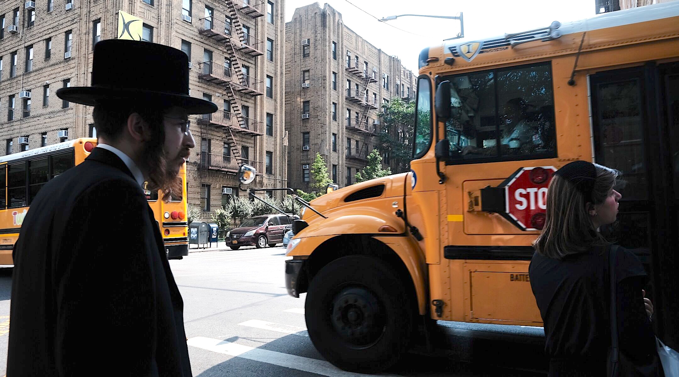 A yeshiva school bus drives through Broolyn on Sept. 12, 2022. (Spencer Platt/Getty Images)