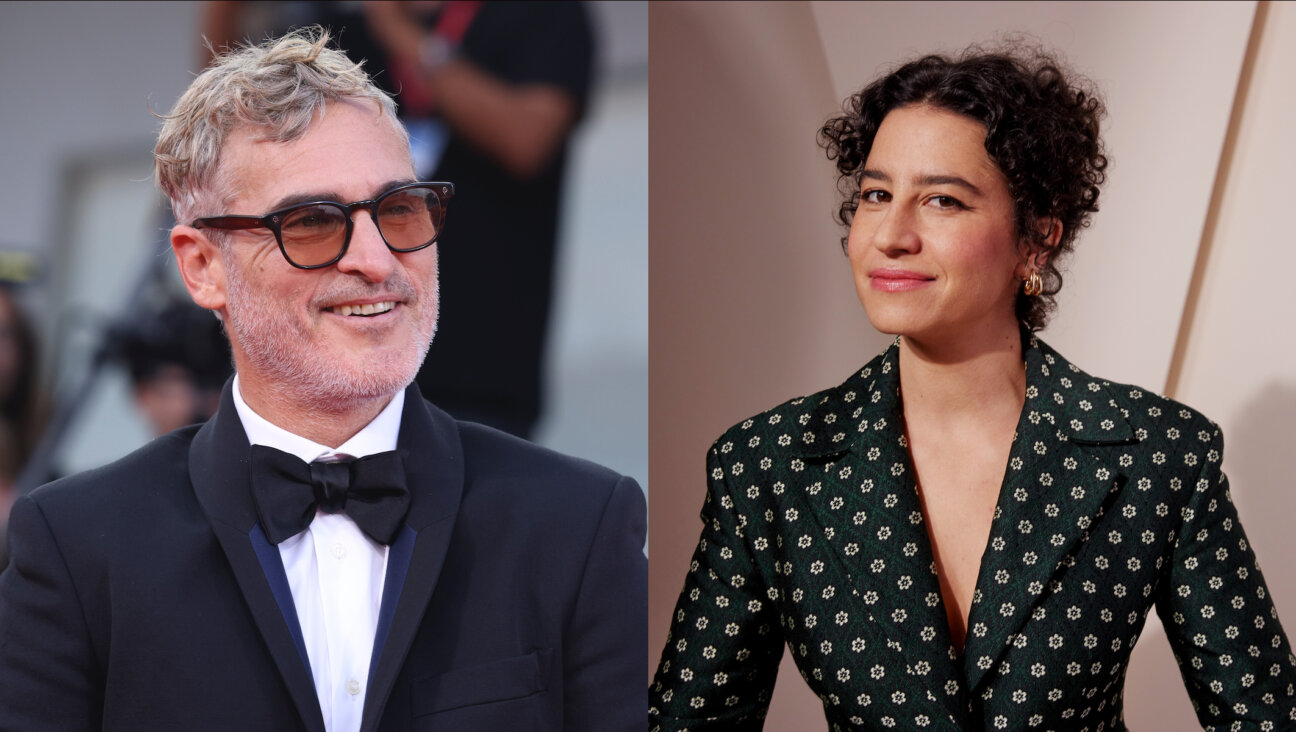 Joaquin Phoenix (left) and Ilana Glazer. (Getty Images)