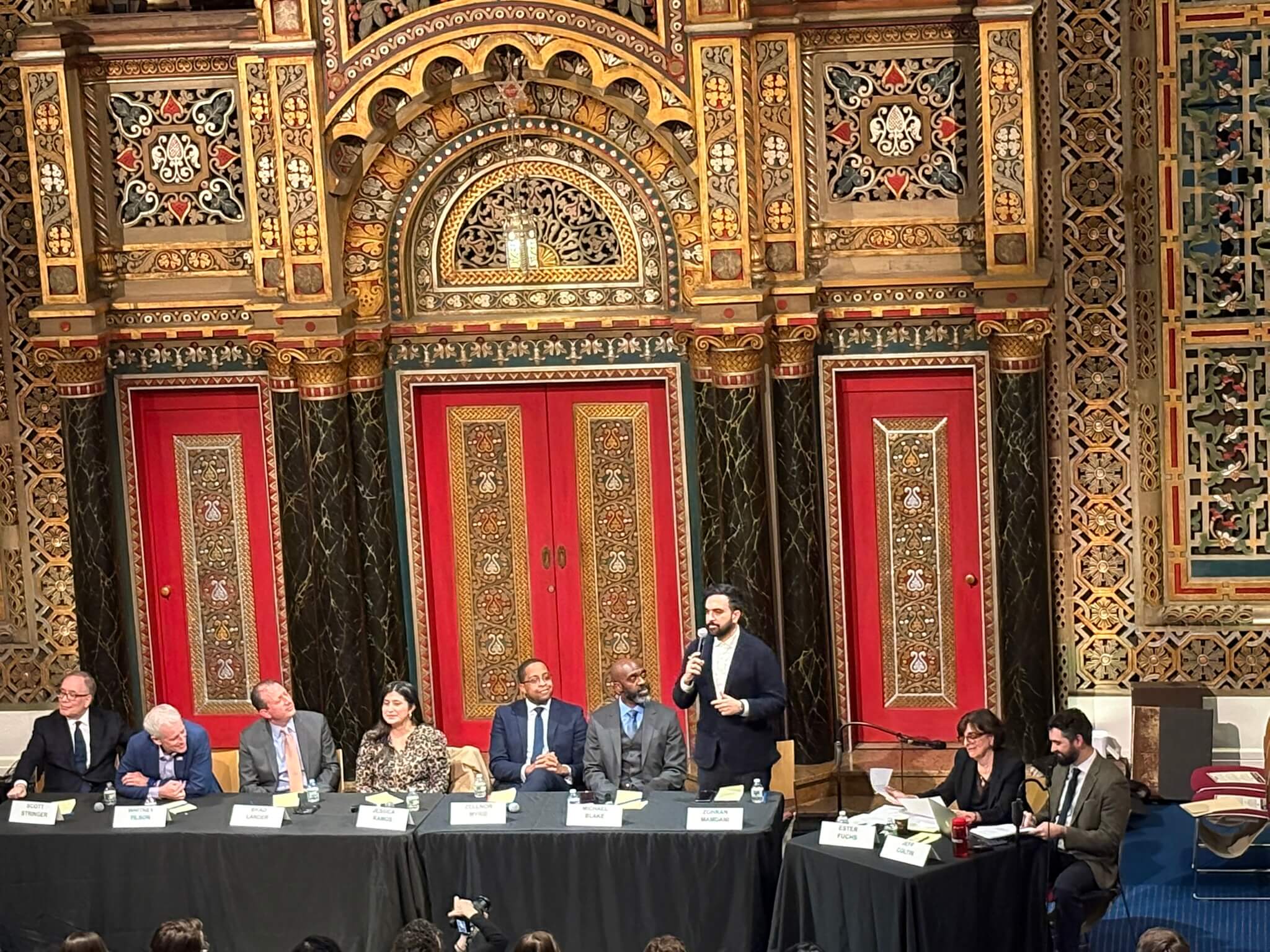 Zohran Mamdani appeals to Jewish voters who reject Cuomo - The Forward