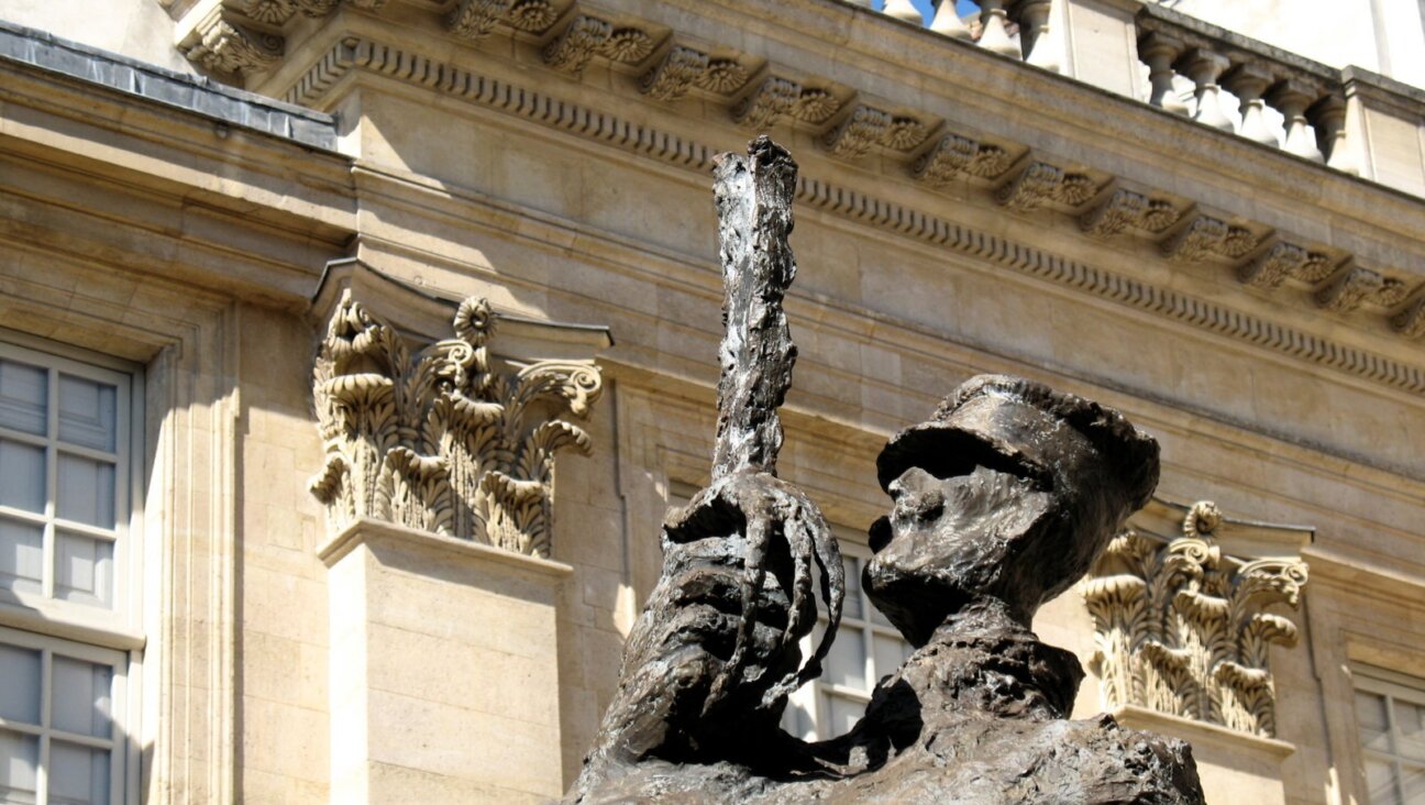 The Alfred Dreyfus Statue in the courtyard of the Jewish Museum in Paris.(Flickr Commons)