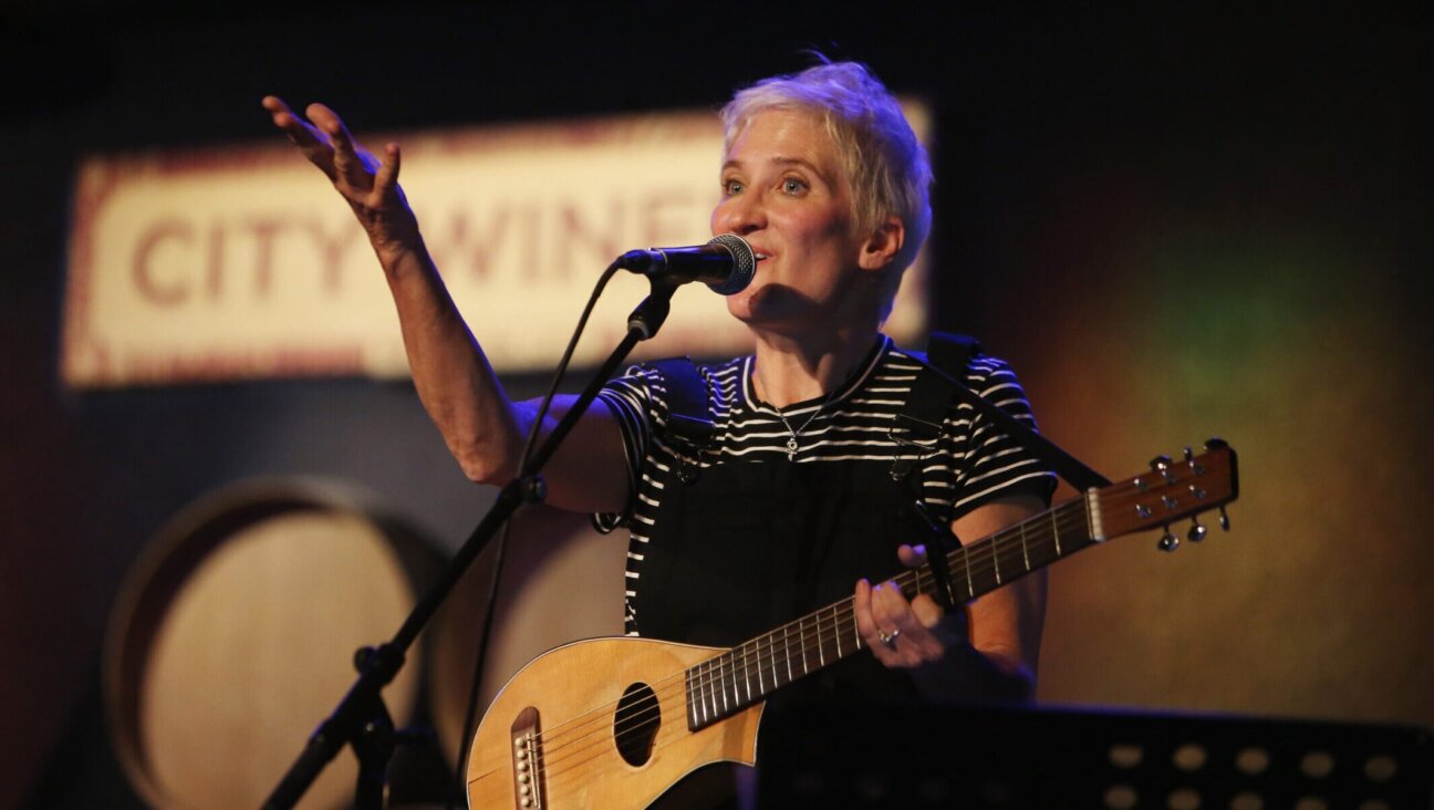 Jill Sobule performs as part of Wesley Stace’s Cabinet of Wonders at City Winery on Oct. 19, 2018, in New York City.(Al Pereira/Getty Images)