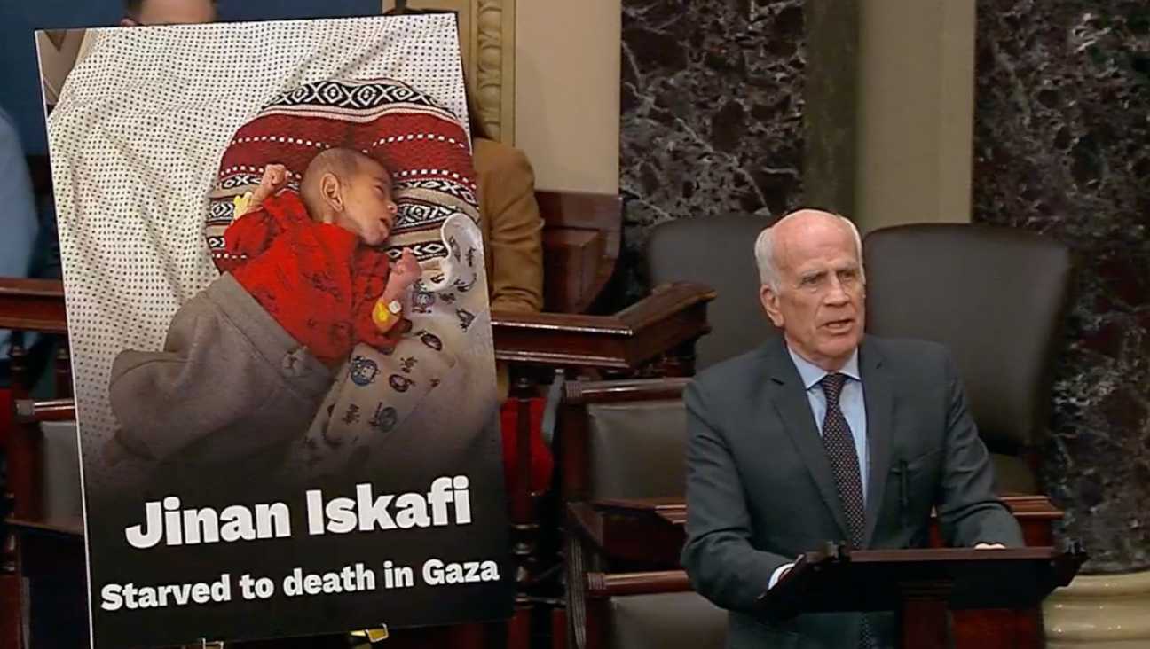 Sen. Peter Welch, a Vermont Democrat, on the Senate floor Monday arguing for Resolution 224. (Screenshot)