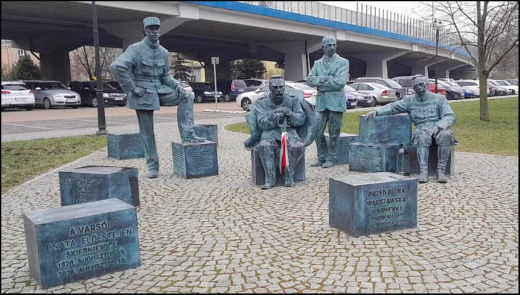 Pál Teleki statue, second from right, Skierniewice (Google Maps).