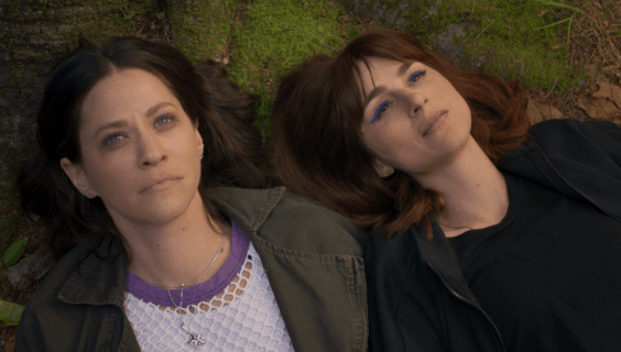 Jackie Tohn and Aya Cash as Nomi and Rabbi Rachel.