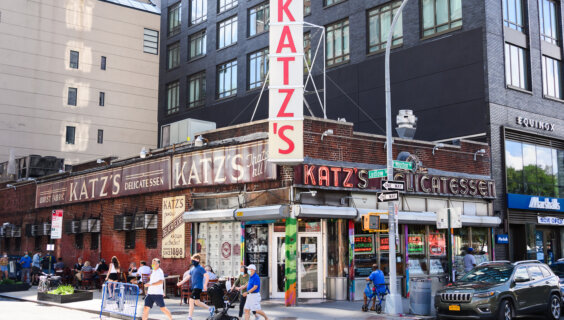 Katz's Deli is an institution. Food TikTokers should get its name right.