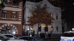 Police officers are seen collecting evidence at an East Melbourne, Australia, synagogue that was the scene of an arson attack, July 4, 2025. (Alex Zucco/SOPA Images/LightRocket via Getty Images)