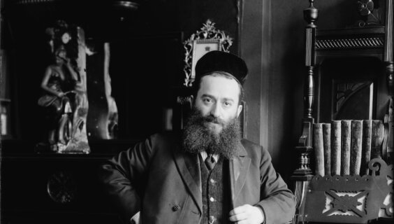 The renowned cantor, Yossele Rosenblatt, 1918 
