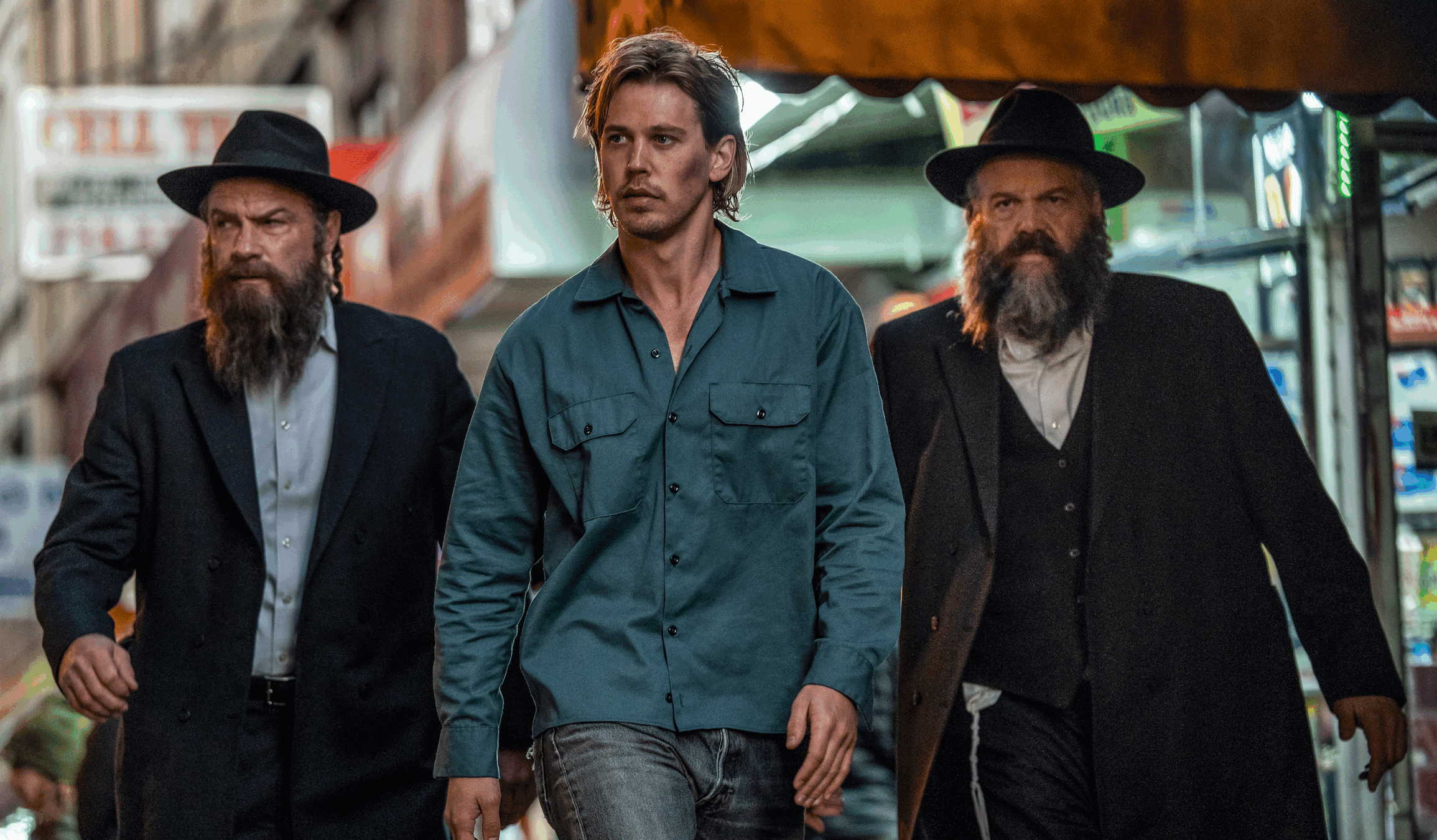 Liev Schreiber, Austin Butler and Vincent D'Onofrio in <i>Caught Stealing.</i>