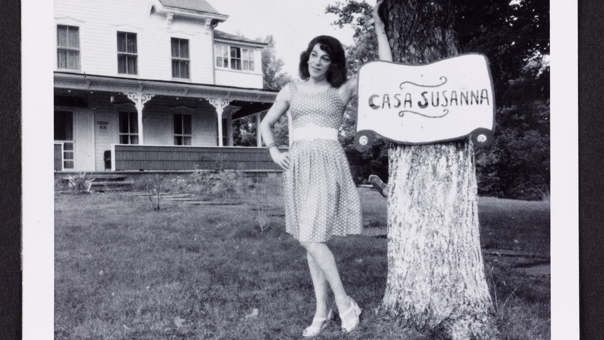 Susanna outside Casa Susanna