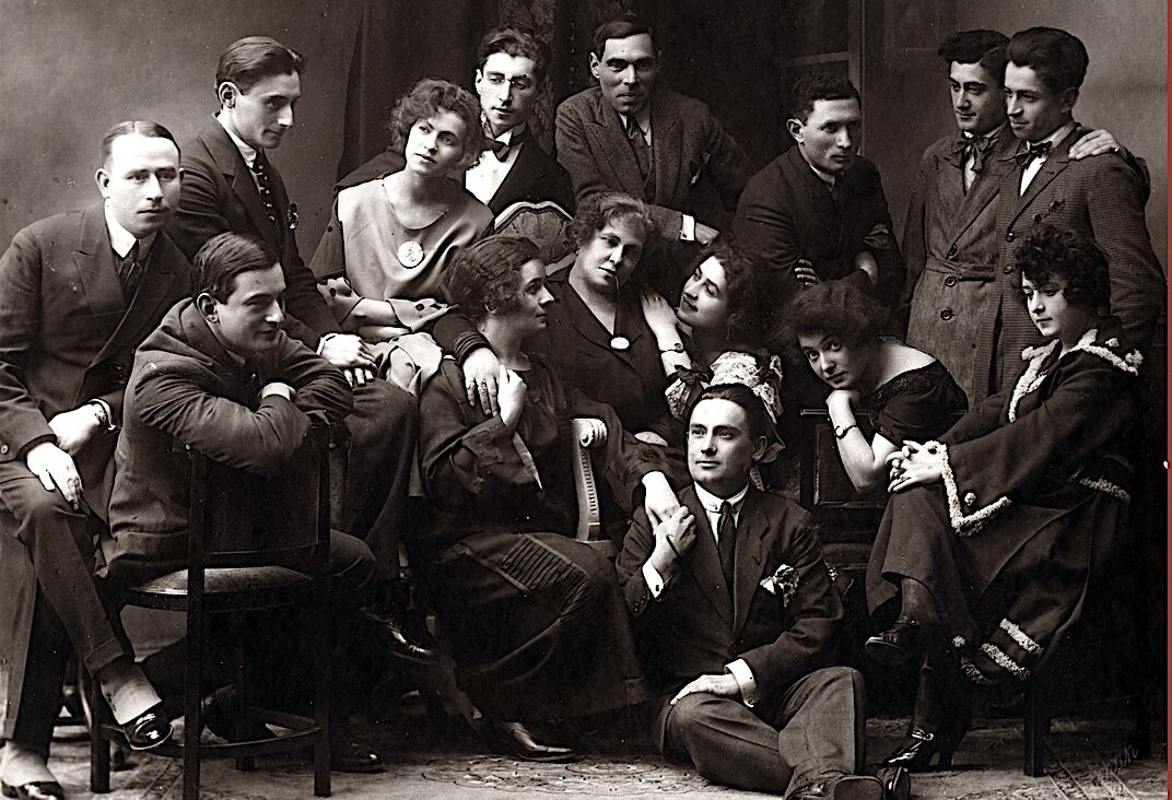 Ester Rachel Kamińska (center) and her daughter Ida Kaminska (top row, third from left) with other members of their theater troupe VYKT (Varshever Yidisher Kunst-teater; Warsaw Yiddish Art Theater), Vilna, 1923