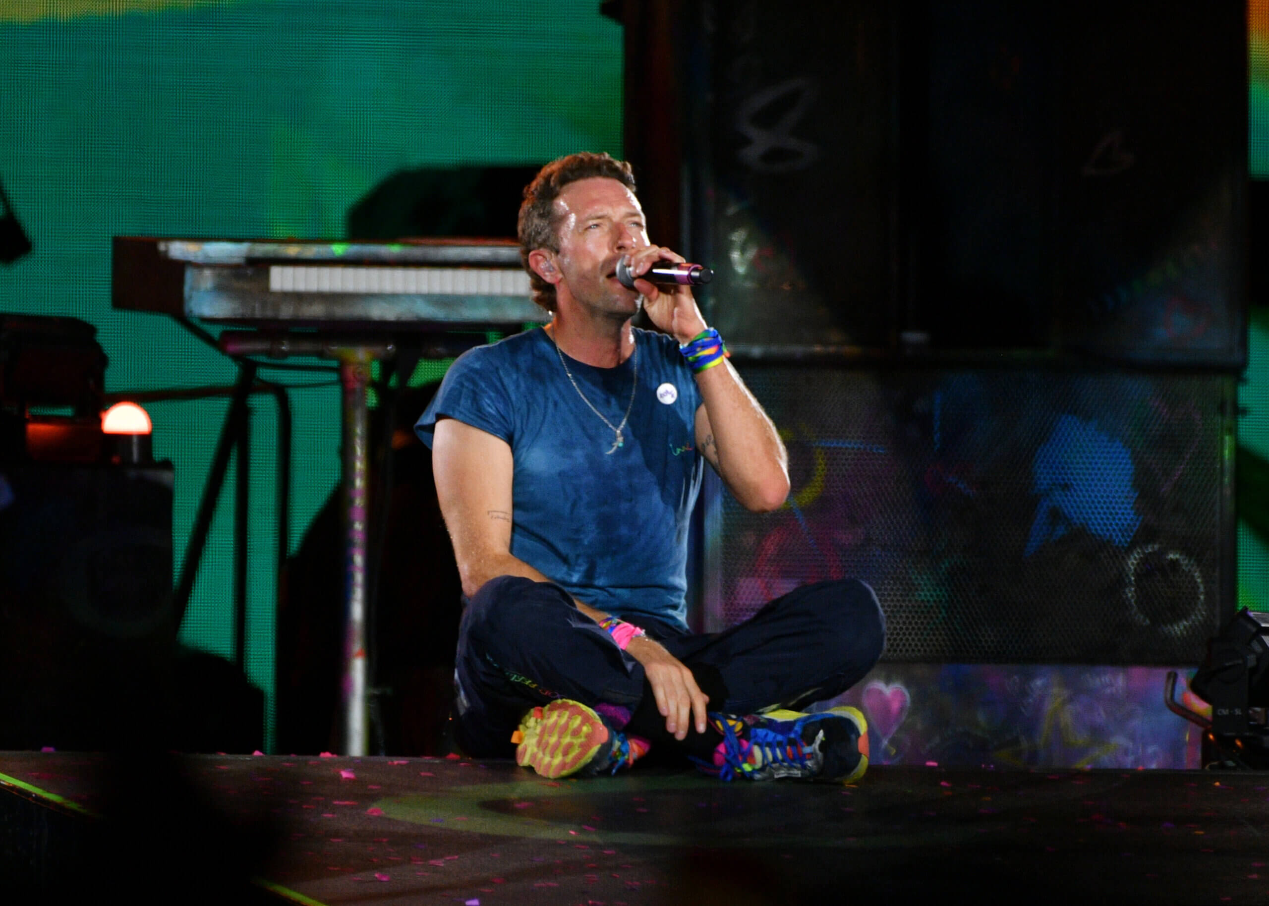 Coldplay welcomed Israeli fans onstage ‘as equal humans.’ Why are some Jewish people mad?