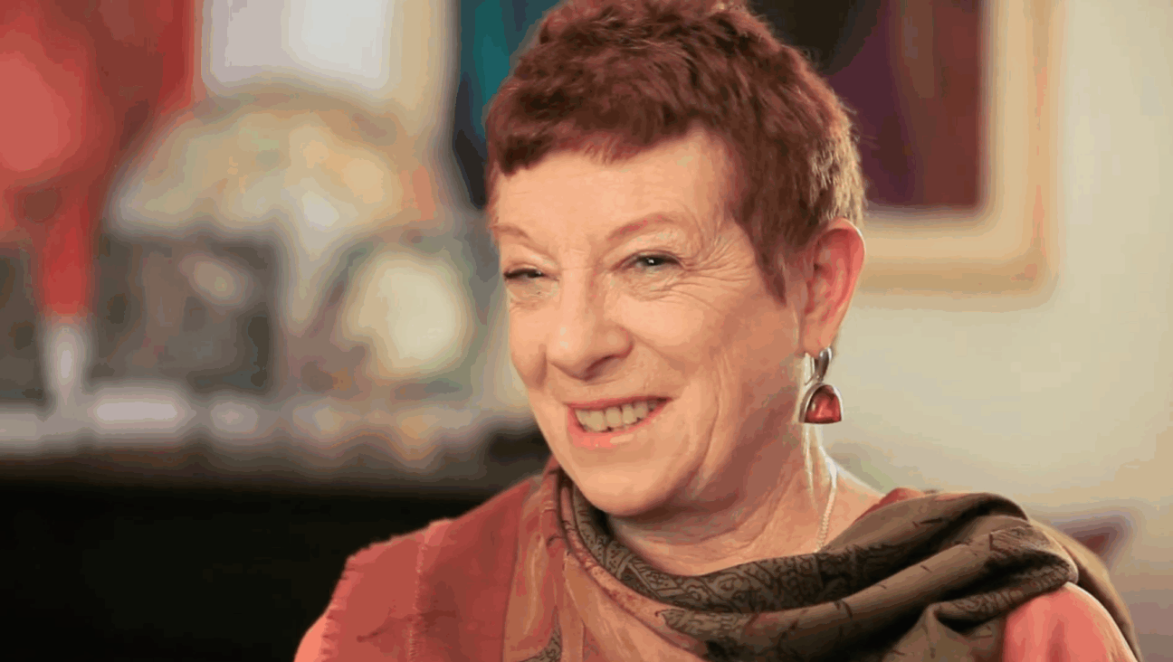 Katherine Janus Kahn, the illustrator of the Sammy Spider Jewish children’s books, speaks about her work in a 2013 video. 
