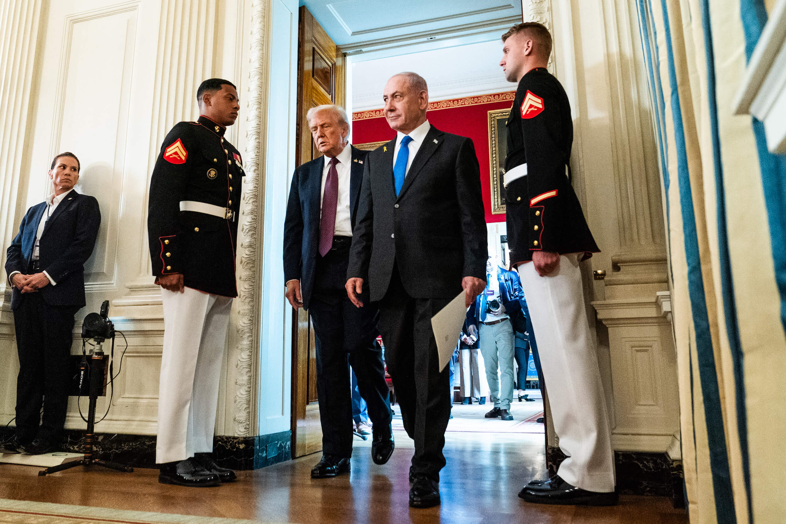 The Answered Prayers Of Trump S Artful Ceasefire Deal The Forward