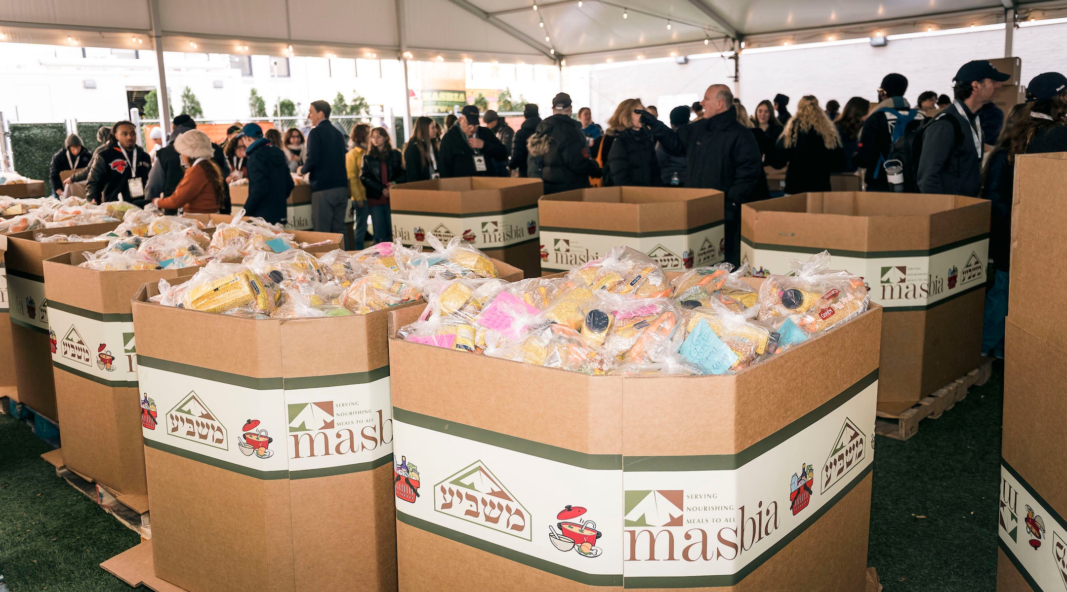 Volunteers working at the new Masbia Relief Annex at Congregation Shearith Israel on Nov. 27, 2025.
