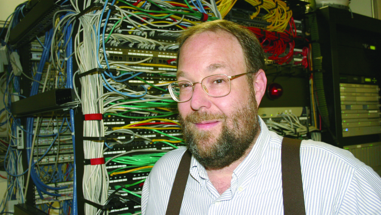 Before he co-founded Tekserve, Lerner worked at the tiny engineering office of WBAI. 
