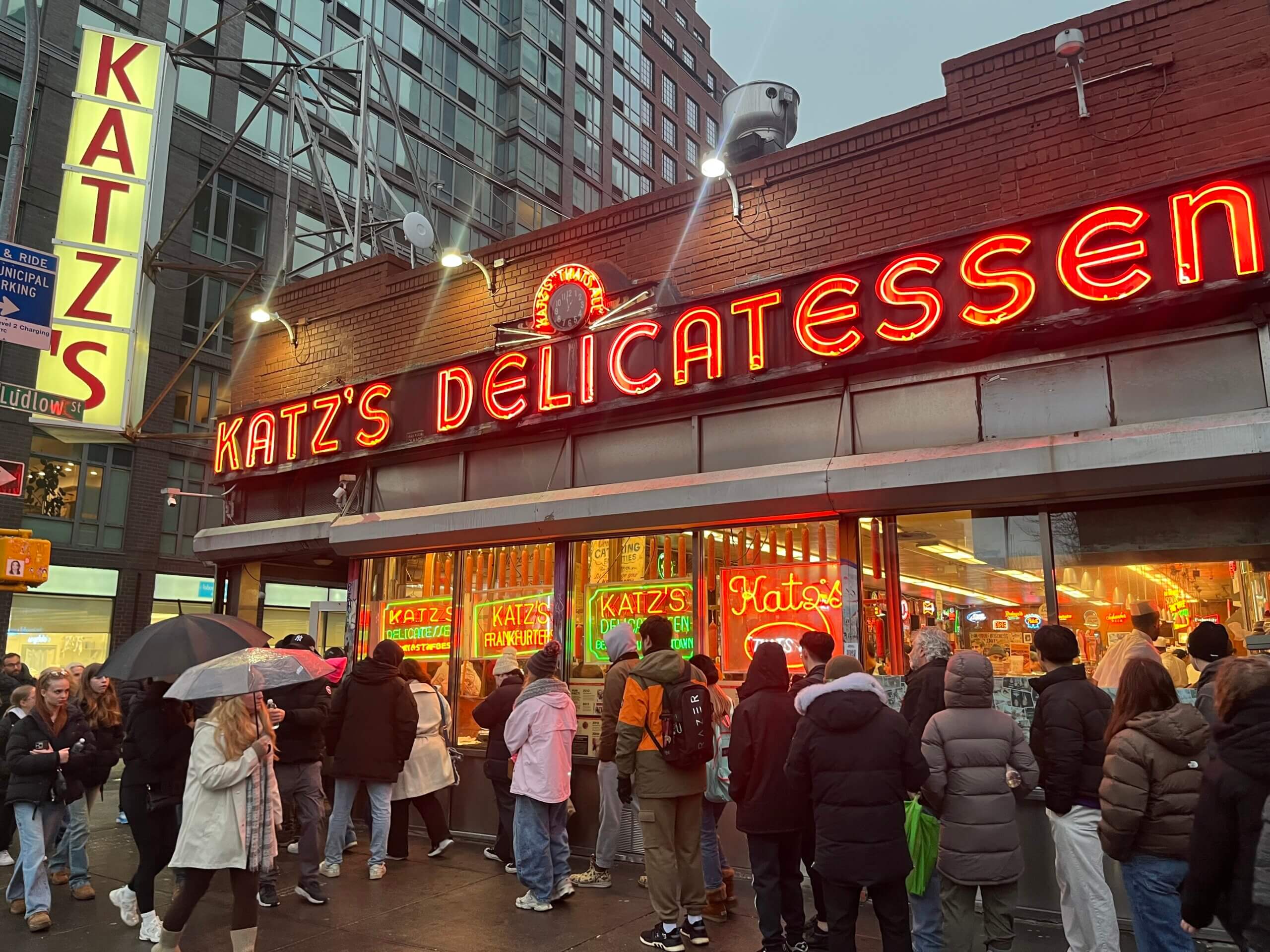 Waiting on line on Christmas is a time-honored New York tradition — was it ever thus? By Andrew Silverstein 6 min read