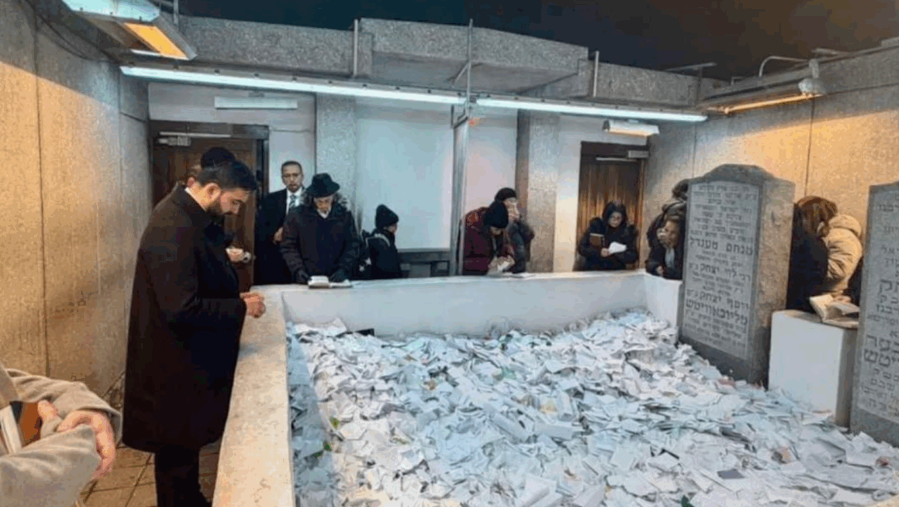 Some Chabad chapters shared the photo of Mamdani at the Lubavitcher Rebbe’s gravesite, known as the Ohel.