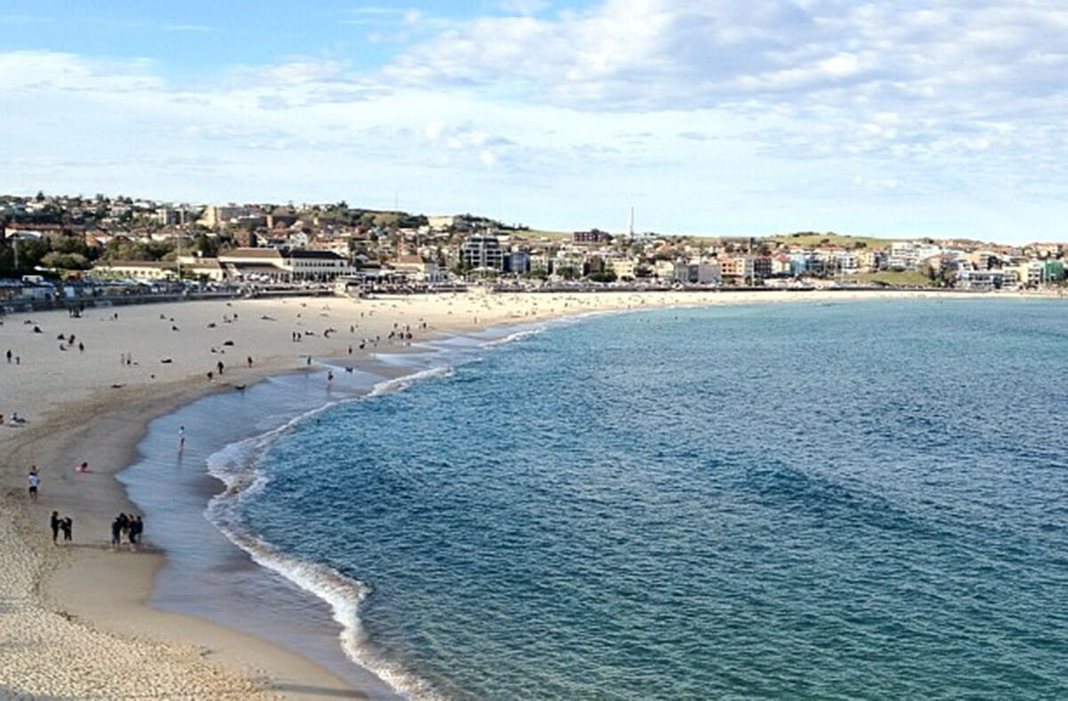 Bondi is one of several beaches nestled in coves along the southeastern shore of Sydney.