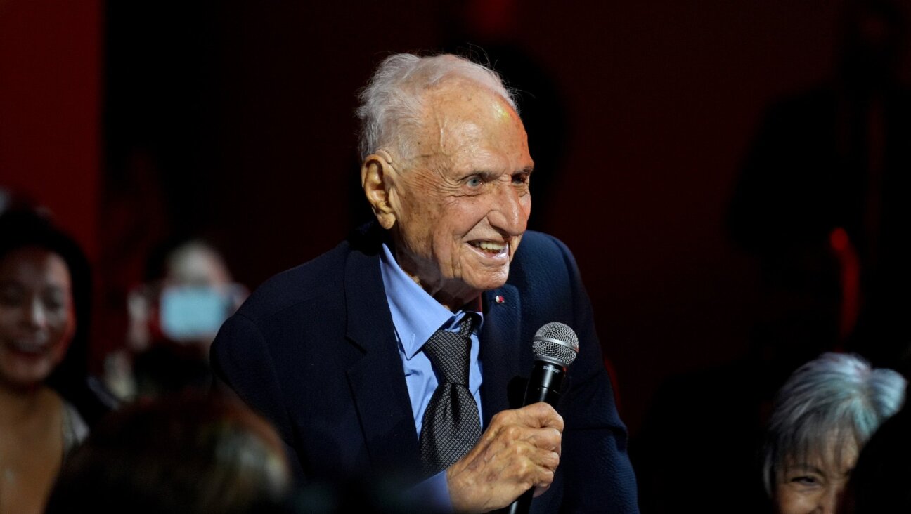 Frank Gehry speaks during the MOCA Gala 2025 at The Geffen Contemporary at MOCA on May 31, 2025 in Los Angeles, California. 