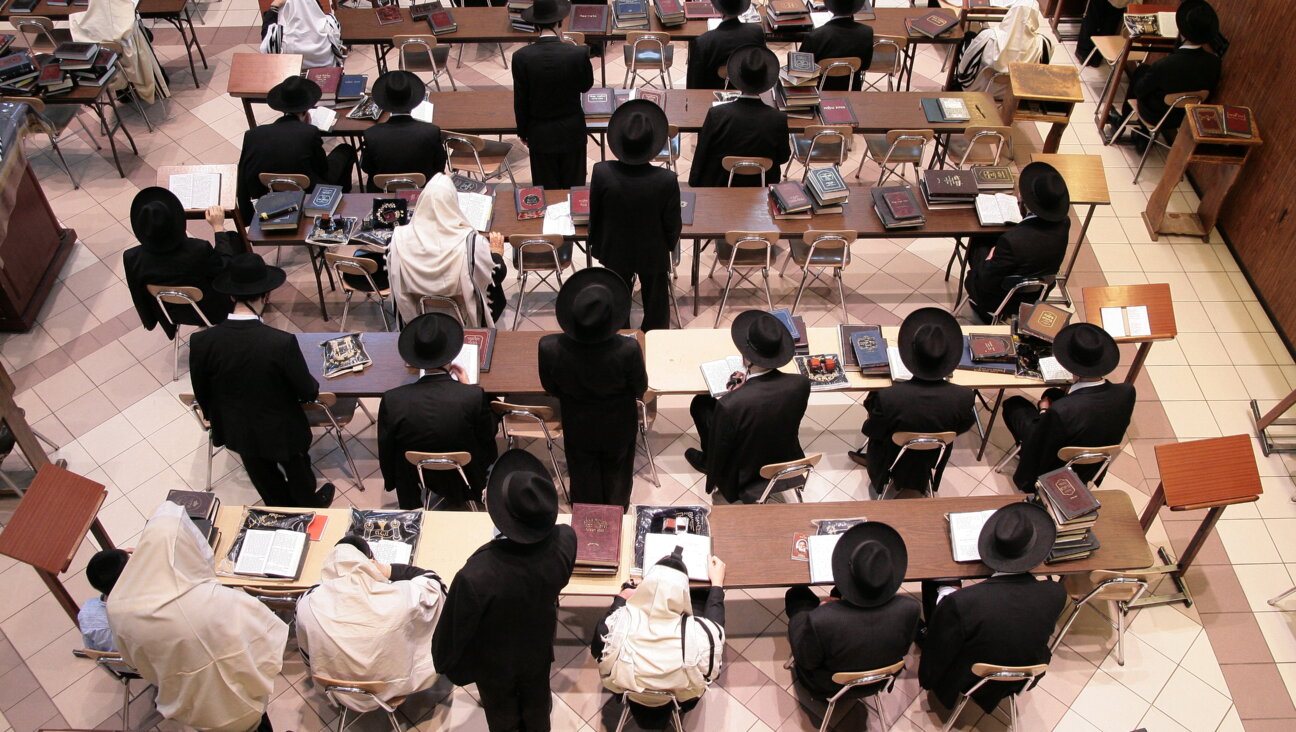 Early morning prayers at Yeshiva Gedolah Zichron Moshe, also known as the Yeshiva of South Fallsburg. The head of the yeshiva, Rav Elya Ber Wachtfogel, convened Haredi Orthodox leaders to discuss A.I.