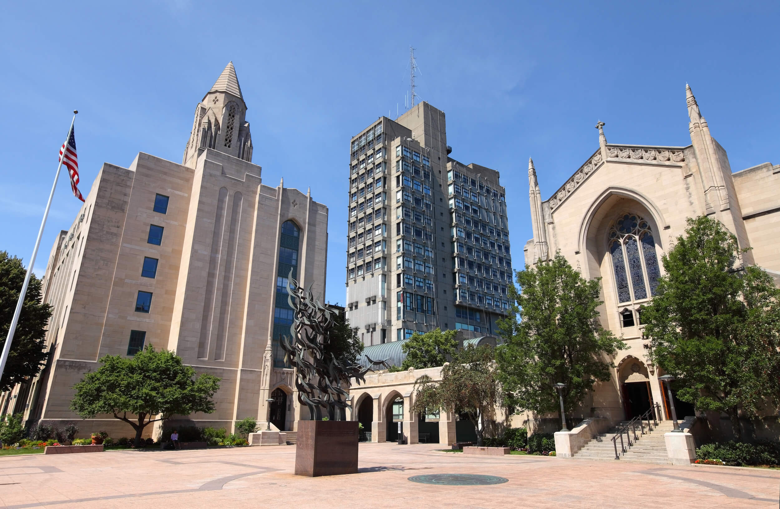 I’m a Zionist. I support Palestinian rights. My campus has no space for people who believe in peace