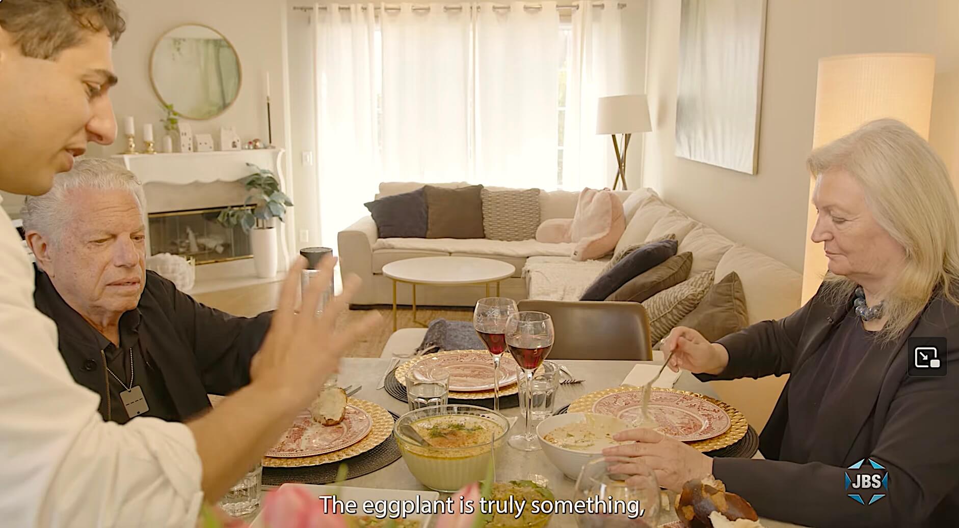 VIDEO: Actor Mike Burstyn chats in Yiddish during an Iraqi feast