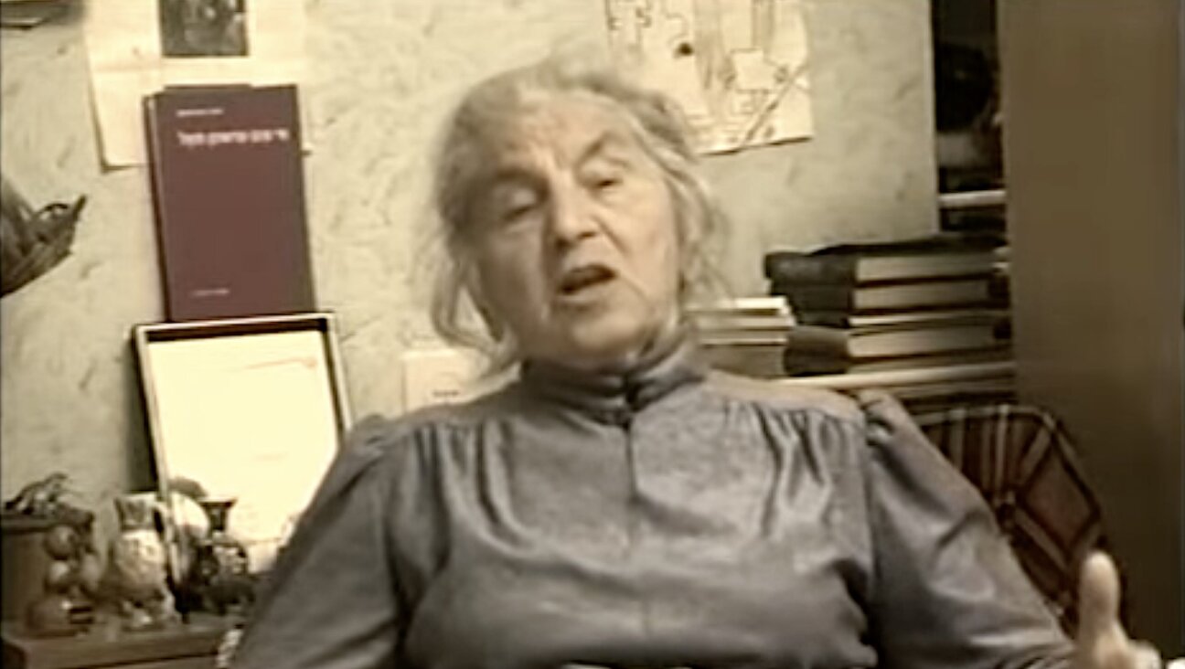 די שרײַבערין שירה גאָרשמאַן, אין אַ קאַפּיטל פֿון דער ווידעאָ־סעריע „מאָנאָלאָגן פֿון ייִדישע שרײַבער“, 2017