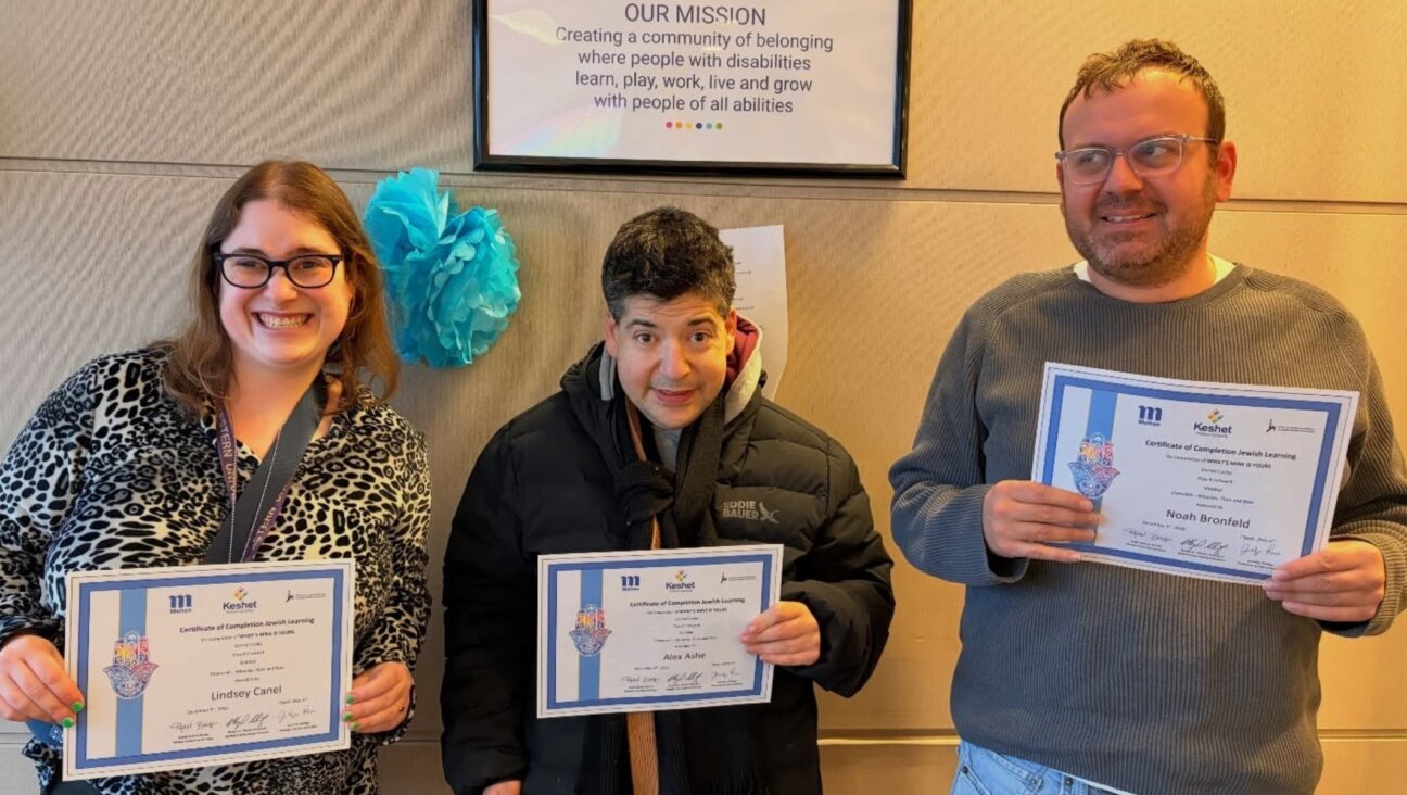 Graduates from a What's Mine is Yours class at Keshet in Chicago.