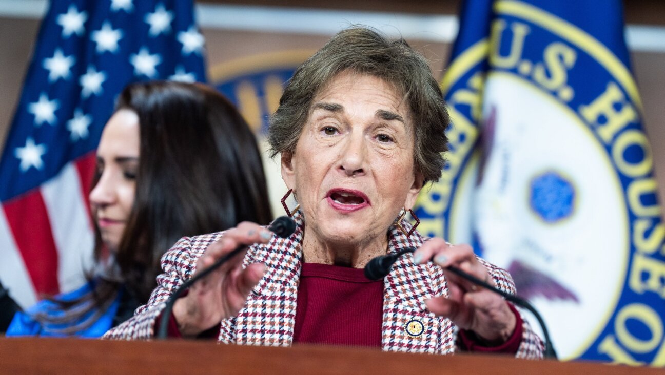 Rep. Jan Schakowsky delivers remarks during a press conference in Washington, DC, Jan. 22, 2025. (Demetrius Freeman/The Washington Post via Getty Images)