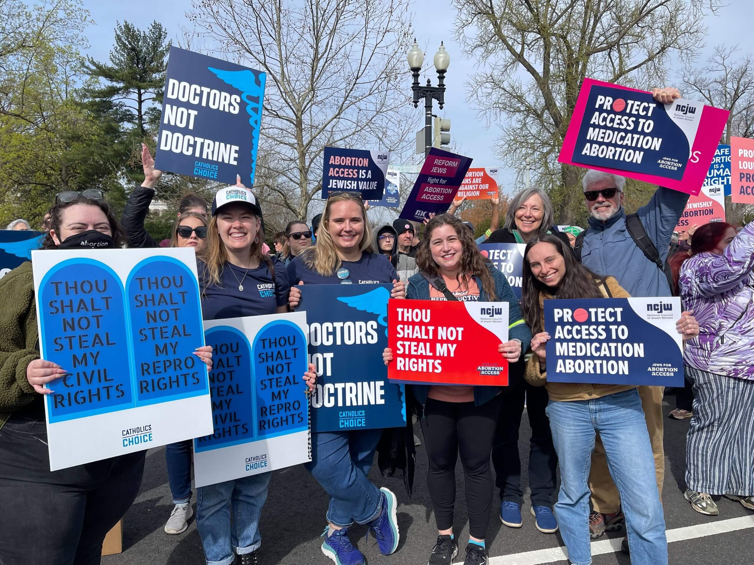 News Jews paused Indiana’s abortion ban — by turning a religious freedom law against the evangelical right By Hannah Feuer 8 min read