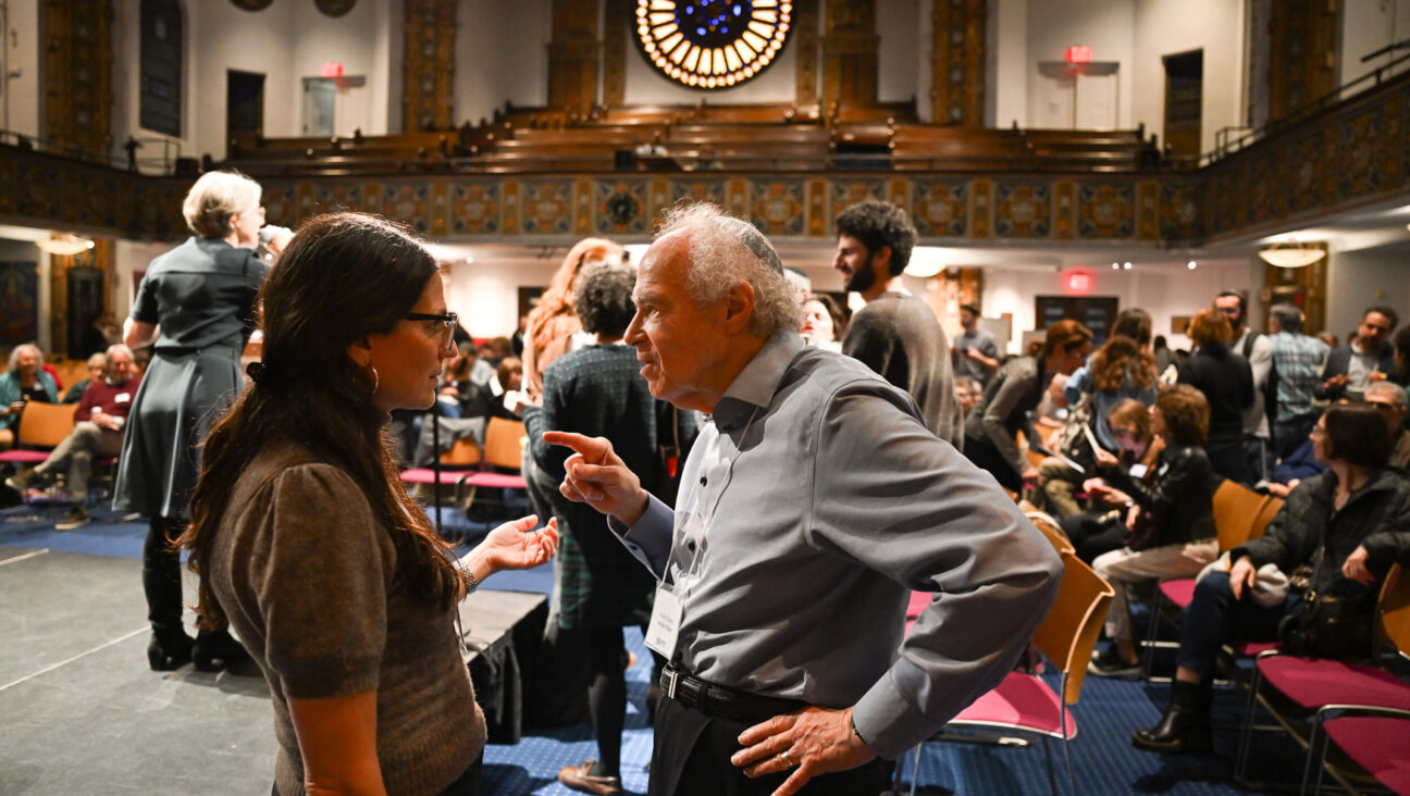 Participants in discussion at Smol Emuni's recent conference.