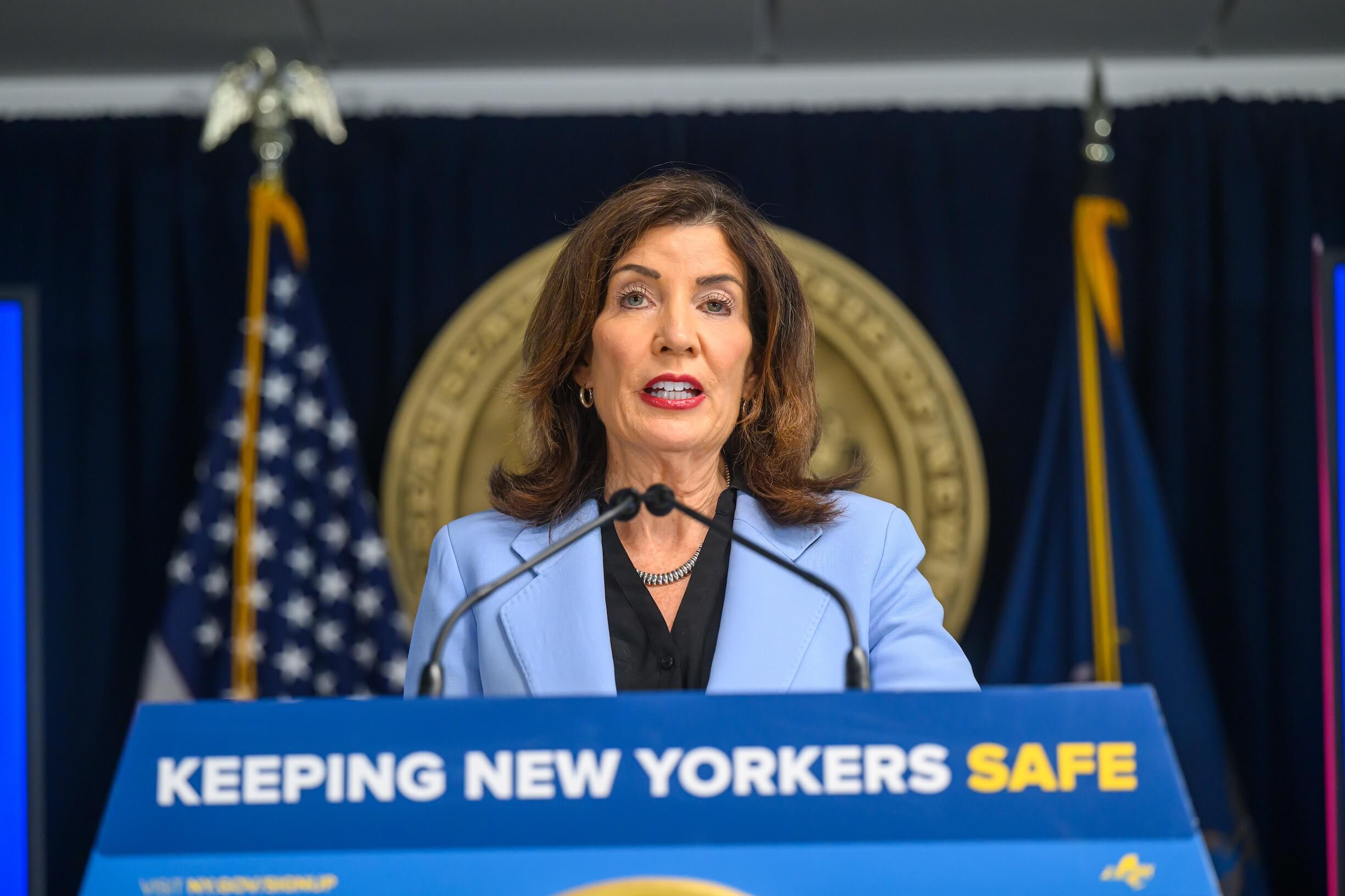 Hochul pushes 25-foot buffer around New York houses of worship as Mamdani wavers on local bills