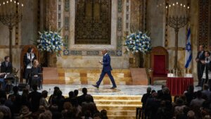 Former New York Mayor Eric Adams spoke to Temple Emanu-El's congregation about New York's response to the Hamas attack in Israel, Oct. 13, 2023.