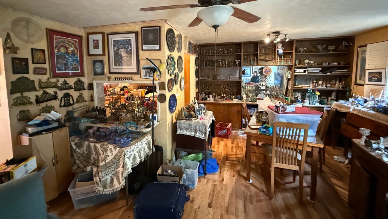 A photo of the interior of Deborah Brodie and Jay Brill's residence in Rockville, Maryland.