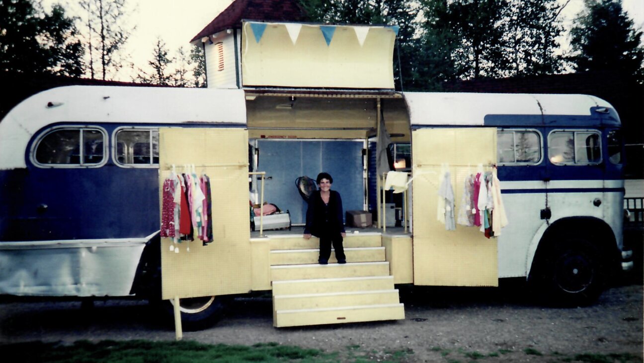 Pamela Gray in the Blouse Man's van on the set of <i>A Walk on the Moon</i> in 1997.

